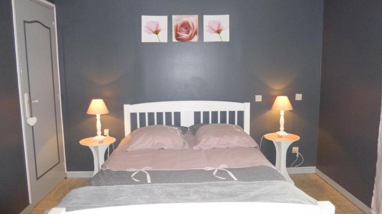Les Garennes Bed & Breakfast Favieres  Exterior photo